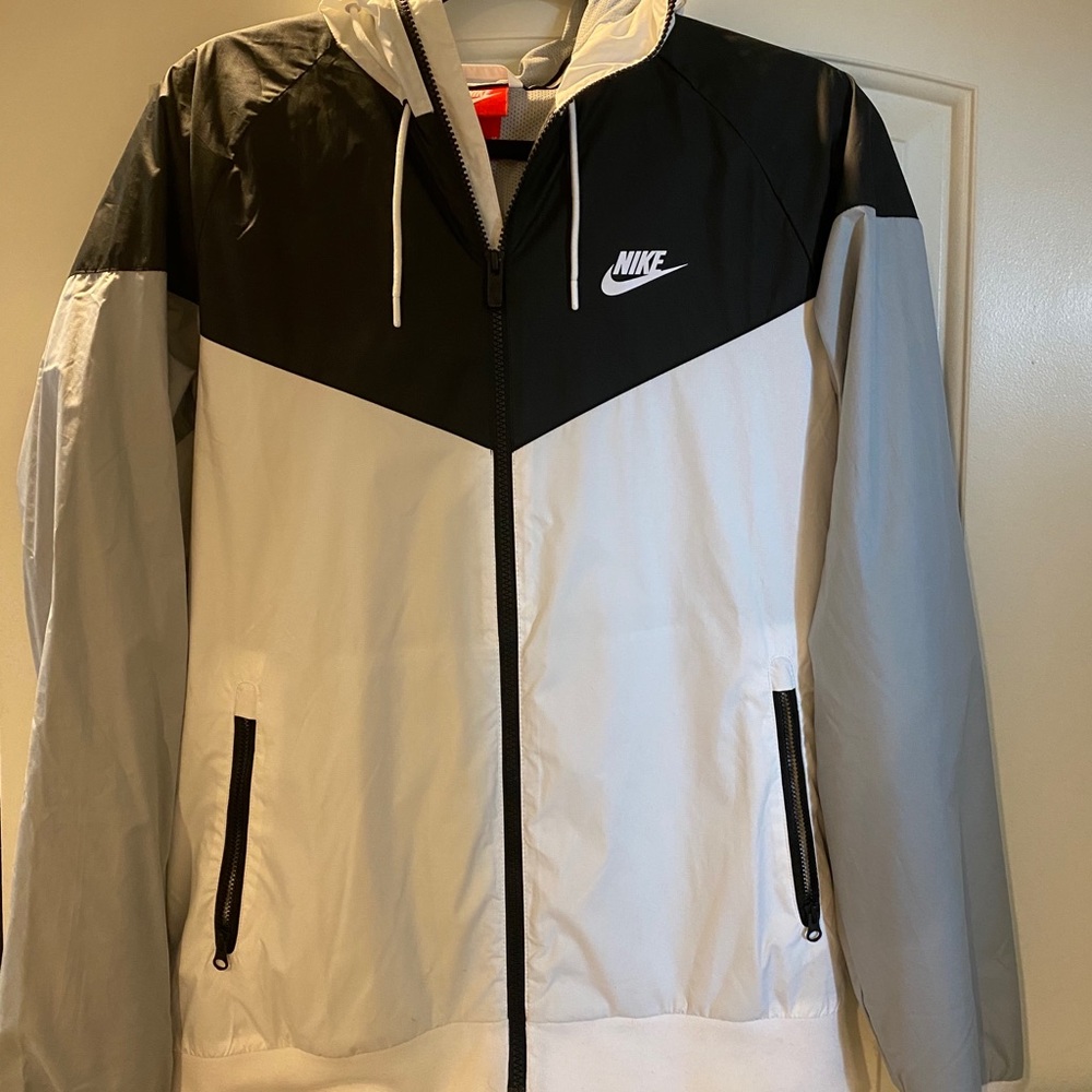 Nike Wind Breaker